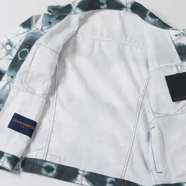 【2026】LV【LOUIS VUITTON 公式旗艦店】ルイヴィトンカウボーイ服 ジャケット 好評に付き再入荷! 241116 【2026】LV【LOUIS VUITTON 公式旗艦店】ルイヴィトンカウボーイ服 ジャケット 好評に付き再入荷! 241116