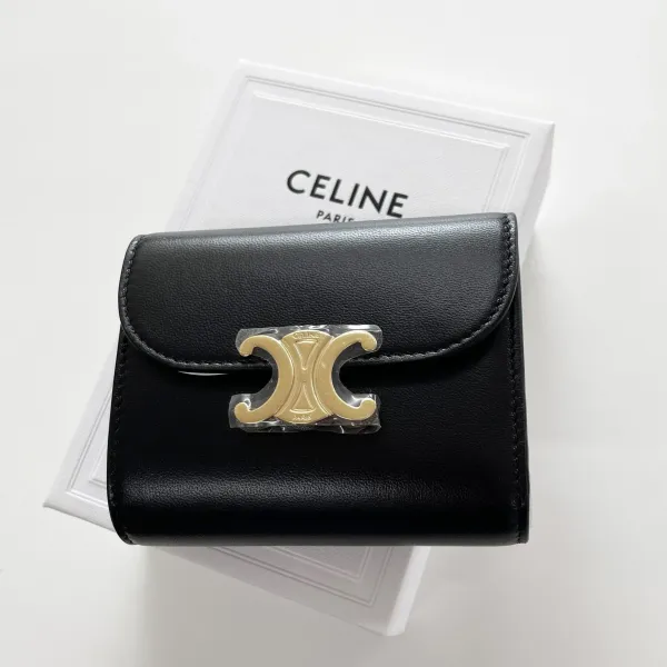 【2026】【CELINE】セリーヌ スモール フラップウォレット 10.5 X 9 CM 【2026】【CELINE】セリーヌ スモール フラップウォレット 10.5 X 9 CM