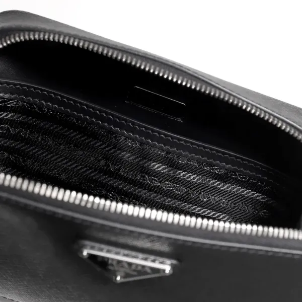 【2026】PRADA プラダ ブリック サフィアーノレザー バッグ 19*12.5*5.5cm
