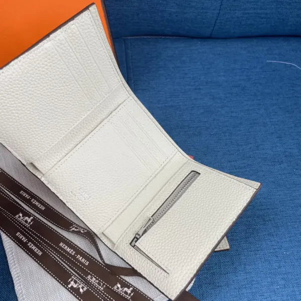 【2026】HERMÈS 三つ折り財布 8カラー 10X12CM
