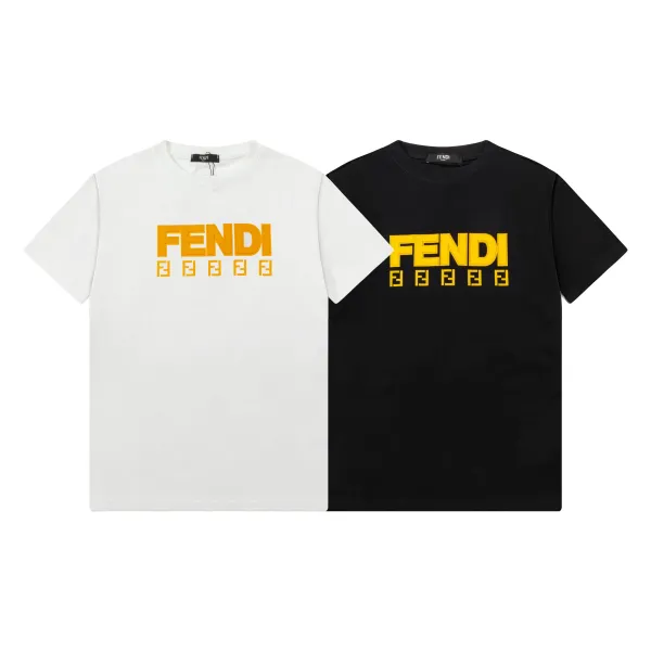 【2026】【FENDI公式旗艦店】フェンディ  Tシャツ ご好評に付き再入荷！ 250214