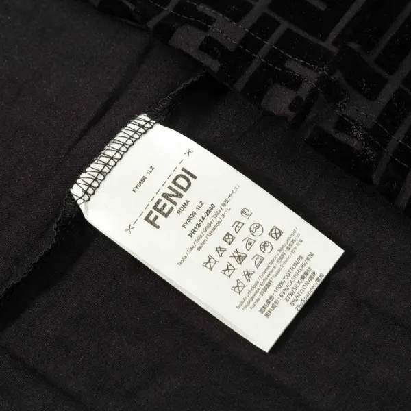 【2026】【FENDI公式旗艦店】フェンディ  Tシャツ ご好評に付き再入荷！ 250214