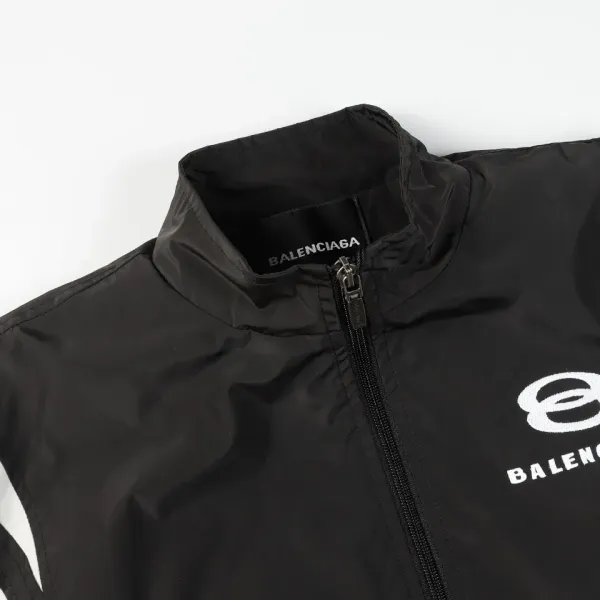 【2026】【BALENCIAGA  公式旗艦店】バレンシアガ    ジャケット着 好評に付き再入荷！250107