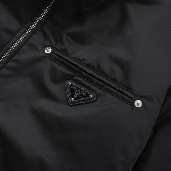 【2026】【PRADA  公式旗艦店】プラダ  ジャケット着 好評に付き再入荷 241224
