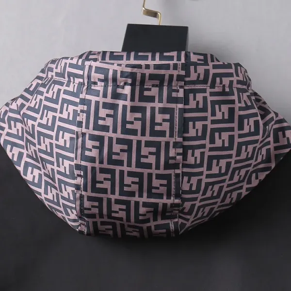 【2026】【FENDI  公式旗艦店】フェンディ  ジャケット着 好評に付き再入荷 241223