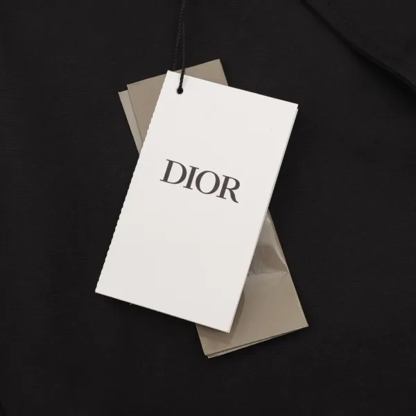 【2026】【DIOR  公式旗艦店】ディオール  ジャケット着 好評に付き再入荷！241223