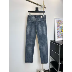【2026】【MONCLER  公式旗艦店】モンクレール   ジーパン  ご好評に付き再入荷！ 241220