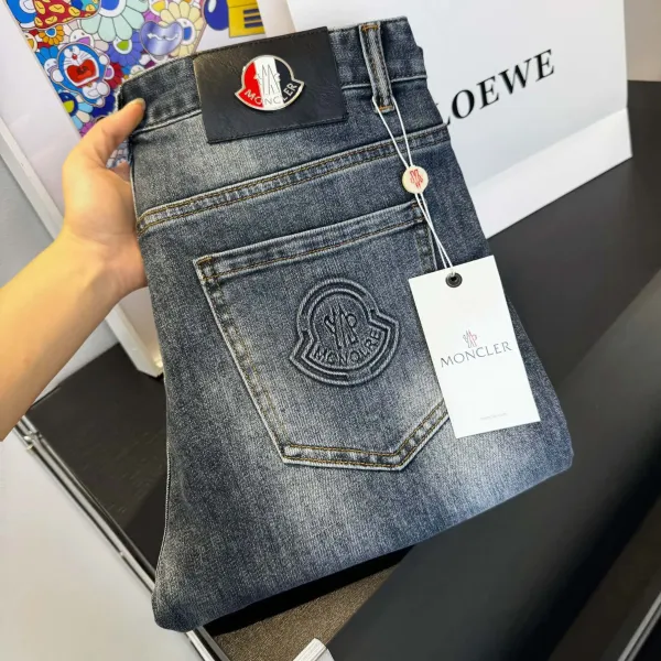 【2026】【MONCLER  公式旗艦店】モンクレール   ジーパン  ご好評に付き再入荷！ 241220