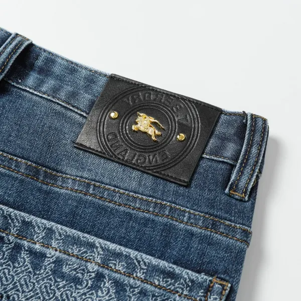 【2026】【MONCLER  公式旗艦店】 モンクレール  ジーパン  ご好評に付き再入荷！ 241220