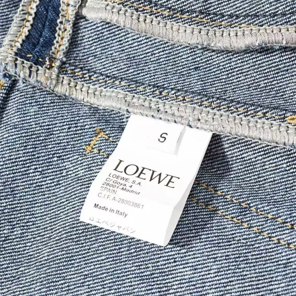 【2026】【LOEWE  公式旗艦店】 ロエベ  ジーパン  ご好評に付き再入荷！ 241219