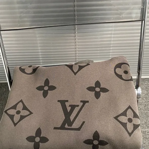 【2026】LV【LOUIS VUITTON  公式旗艦店】ルイヴィトン  パーカー  スウェット ご好評に付き再入荷！241217
