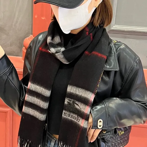 【2026】【BURBERRY  バーバリー】スカーフ30*180CM  241209
