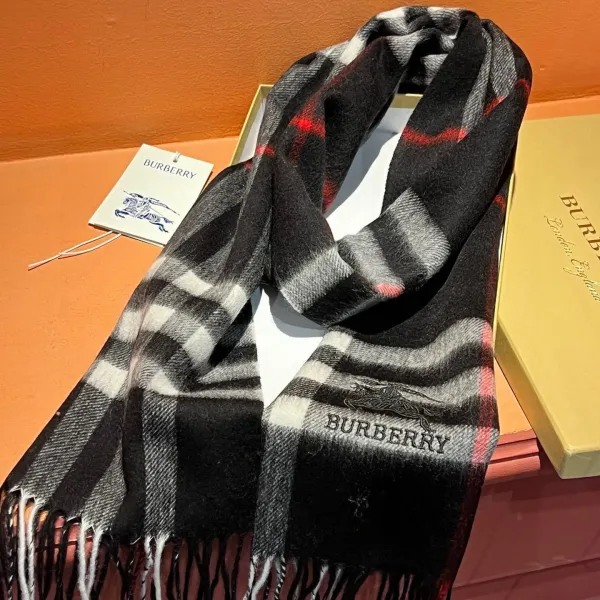 【2026】【BURBERRY  バーバリー】スカーフ30*180CM  241209