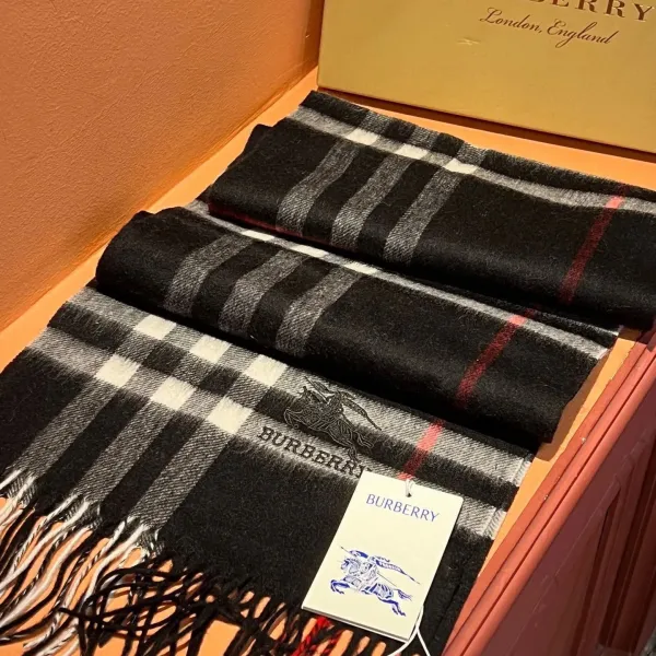 【2026】【BURBERRY  バーバリー】スカーフ30*180CM  241209