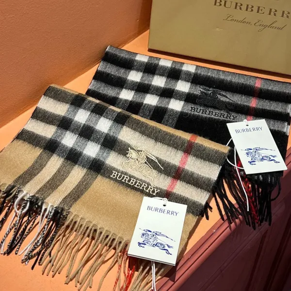 【2026】【BURBERRY  バーバリー】スカーフ30*180CM  241209