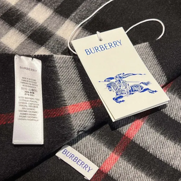 【2026】【BURBERRY  バーバリー】スカーフ30*180CM  241209