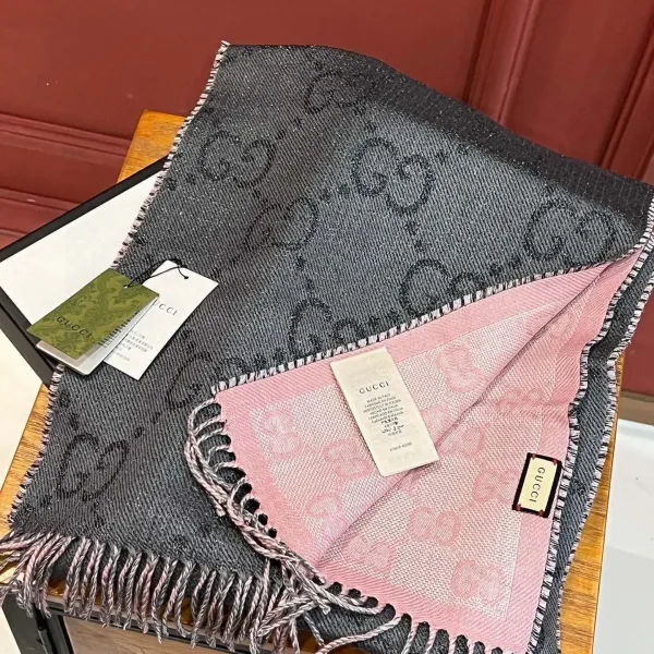 【2026】【GUCCI グッチ】スカーフ  34*194CM  241209