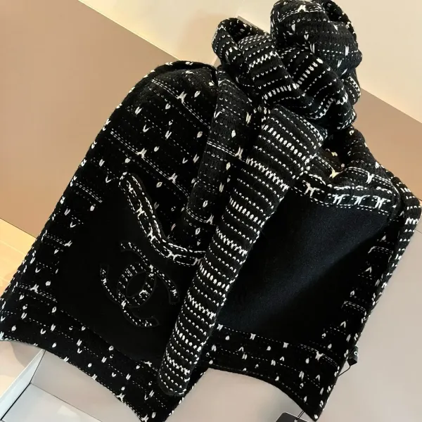 【2026】【CHANEL シャネル 】スカーフ30*180CM 241209 【2026】【CHANEL シャネル 】スカーフ30*180CM 241209