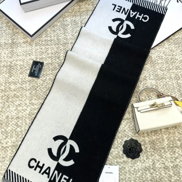 【2026】【CHANEL シャネル 】スカーフ184*34CM 241209 【2026】【CHANEL シャネル 】スカーフ184*34CM 241209