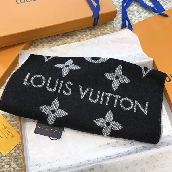 【2026】LV【LOUIS VUITTON   ルイヴィトン】スカーフ 186*34CM   241207