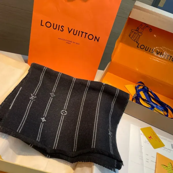 【2026】LV【LOUIS VUITTON   ルイヴィトン】スカーフ 35*172CM   241207