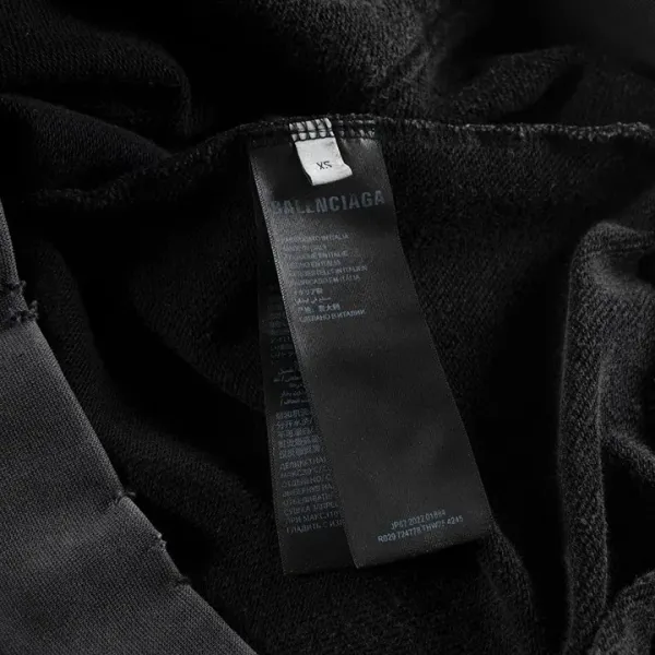【2026】【BALENCIAGA 公式旗艦店】バレンシアガ パーカースウェット ご好評に付き再入荷！241127
