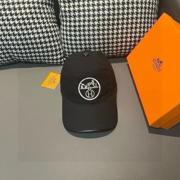 【2026】【HERMES  エルメス 】【数量限定】 野球帽 / ハット  241126