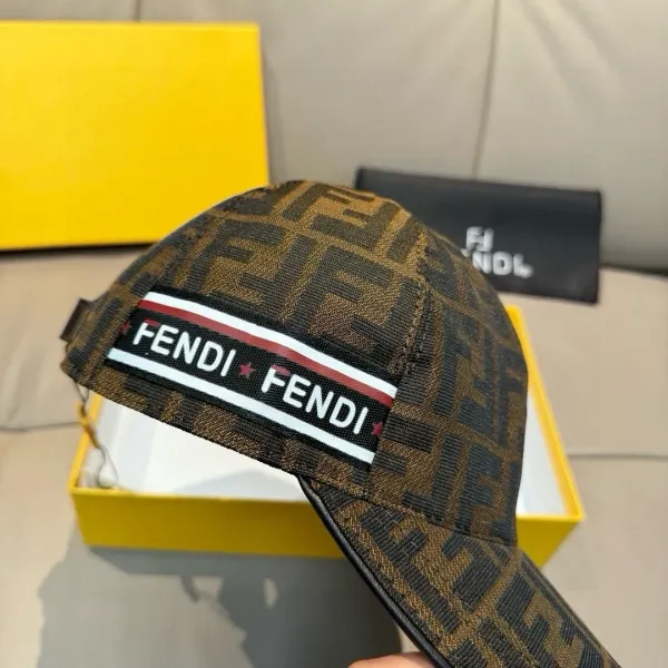 【2026】【FENDI  フェンディ】【数量限定】 野球帽 / ハット   241125