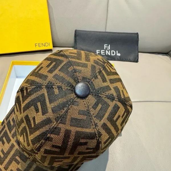 【2026】【FENDI  フェンディ】【数量限定】 野球帽 / ハット   241125