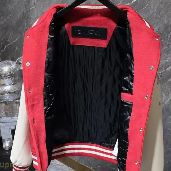 【2026】 【CHROME HEARTS】クロムハーツ ジャケット着ご好評に付き再入荷!241125 【2026】 【CHROME HEARTS】クロムハーツ ジャケット着ご好評に付き再入荷!241125