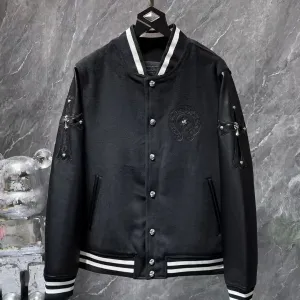 【2026】 【CHROME HEARTS】クロムハーツ  ジャケット着ご好評に付き再入荷！241125
