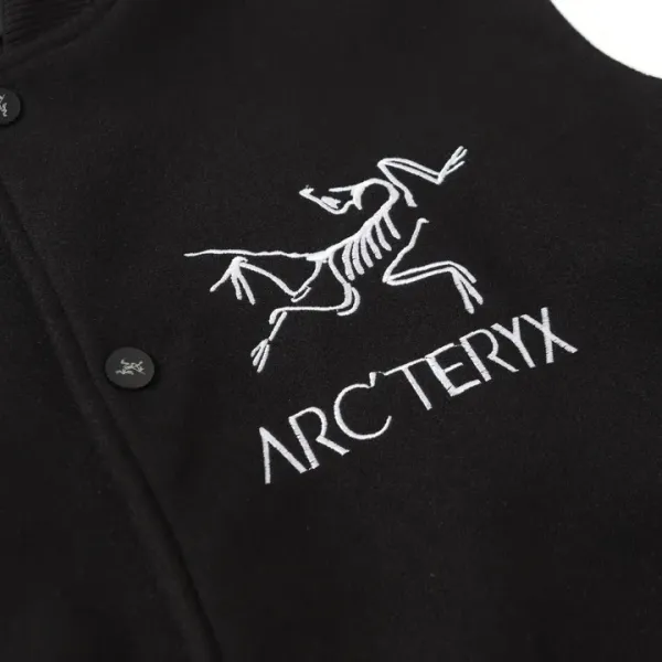 【2026】【ARCTERYX  公式旗艦店】アークテリクス  ジャケット着  スウェット ご好評に付き再入荷！241123
