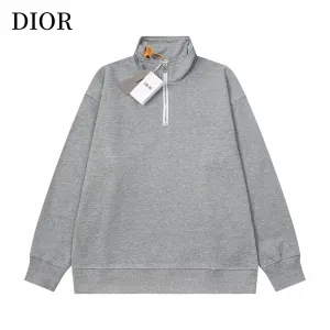 【2026】【DIOR  公式旗艦店】ディオール  丸首の衛衣 ご好評に付き再入荷   241114