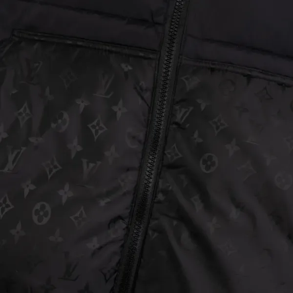 【2026】LV【LOUIS VUITTON 公式旗艦店】ルイヴィトン ダウンジャケット好評に付き再入荷!241112 【2026】LV【LOUIS VUITTON 公式旗艦店】ルイヴィトン ダウンジャケット好評に付き再入荷!241112