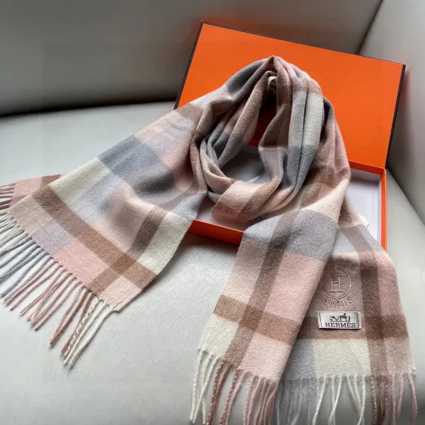 【2026】【HERMES エルメス 】スカーフ   30*180CM  241109