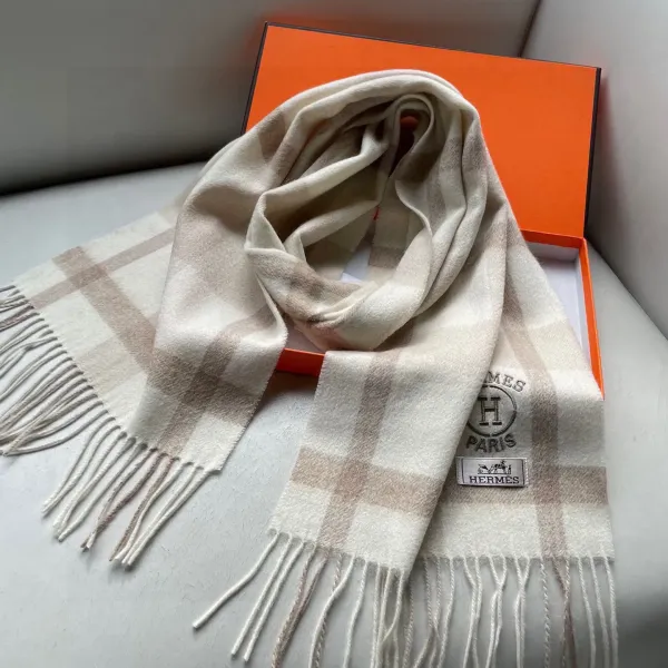 【2026】【HERMES エルメス 】スカーフ   30*180CM  241109