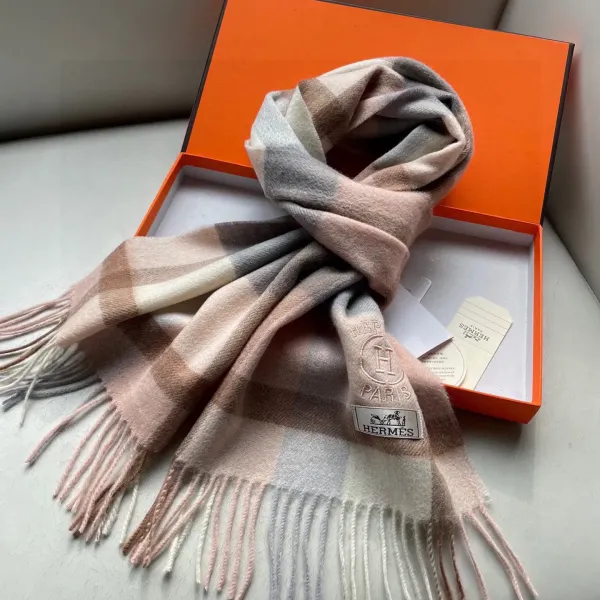 【2026】【HERMES エルメス 】スカーフ   30*180CM  241109