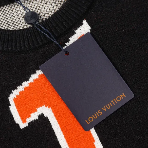 【2026】LV【LOUIS VUITTON 公式旗艦店】ルイヴィトン セーター好評に付き再入荷!241104 【2026】LV【LOUIS VUITTON 公式旗艦店】ルイヴィトン セーター好評に付き再入荷!241104