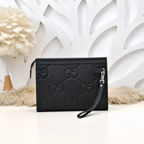 【2026】【GUCCI  公式 旗艦店】 グッチ   クラッチバッグ 当日出荷 好評に付き再入荷！27*20*5CM  241101