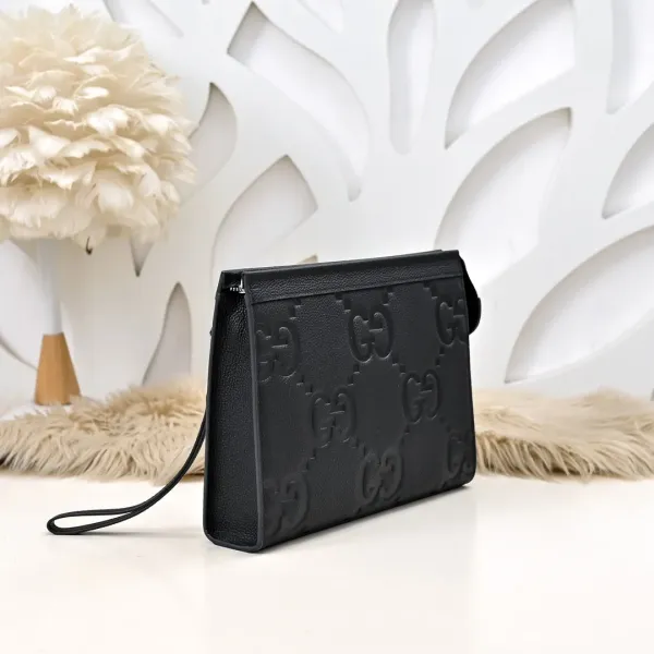 【2026】【GUCCI  公式 旗艦店】 グッチ   クラッチバッグ 当日出荷 好評に付き再入荷！27*20*5CM  241101