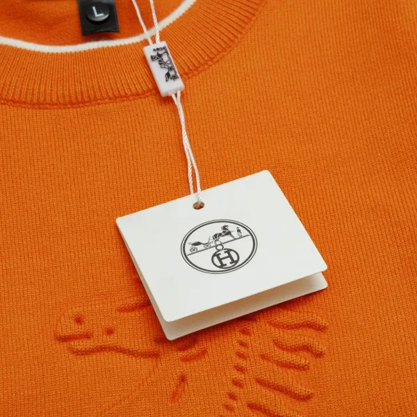 【2026】【Hermès  公式旗艦店】エルメス  セーター好評に付き再入荷！ 241030