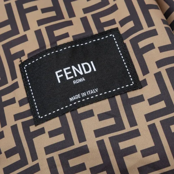 【2026】【FENDI 公式旗艦店】フェンディ ジャケット好評に付き再入荷！241029