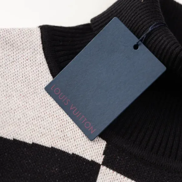 【2026】LV 【LOUIS VUITTON 公式旗艦店】ルイヴィトン  セーター好評に付き再入荷！ 241029