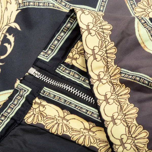 【2026】【VERSACE   公式旗艦店】ヴェルサーチ   ジャケット着 ご好評に付き再入荷！241022