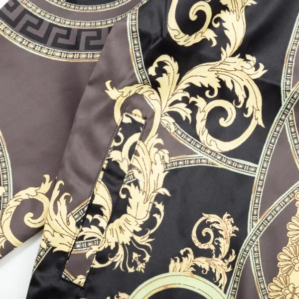 【2026】【VERSACE   公式旗艦店】ヴェルサーチ   ジャケット着 ご好評に付き再入荷！241022