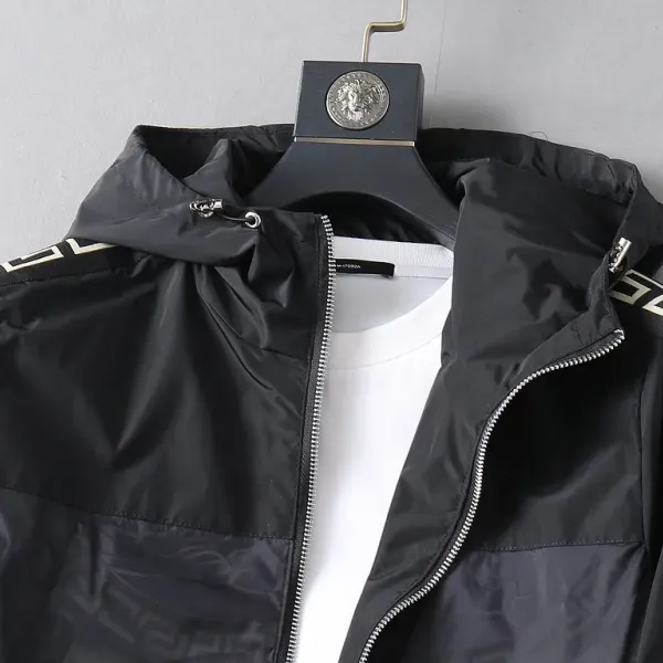 【2026】【VERSACE   公式旗艦店】ヴェルサーチ   ジャケット着 ご好評に付き再入荷！241022