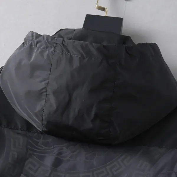 【2026】【VERSACE   公式旗艦店】ヴェルサーチ   ジャケット着 ご好評に付き再入荷！241022