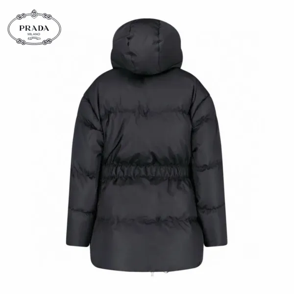 【2026】【PRADA  公式旗艦店】プラダ   ダウンジャケット ご好評に付き再入荷！241022