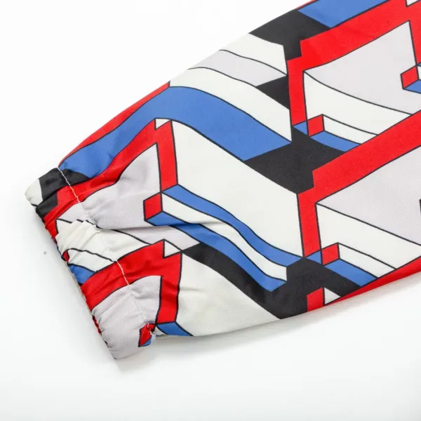 【2026】【GUCCI  公式旗艦店】グッチ  ジャケット着 ご好評に付き再入荷！241021