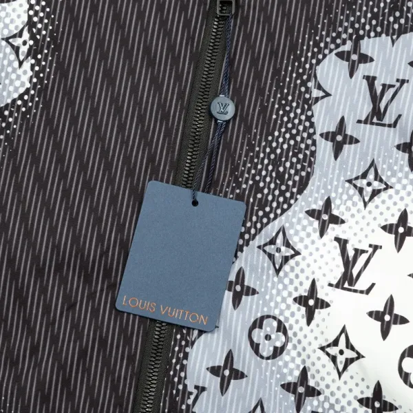 【2026】LV 【LOUIS VUITTON 公式旗艦店】ルイヴィトン ジャケット着 ご好評に付き再入荷!241021 【2026】LV 【LOUIS VUITTON 公式旗艦店】ルイヴィトン ジャケット着 ご好評に付き再入荷!241021